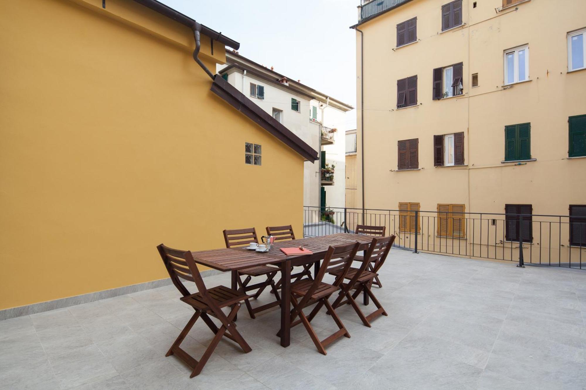 Cv5 - La Spezia City Center - Wide Modern Apartment Walking Distance To The Station To Cinque Terre - Big Terrace On The Roofs Экстерьер фото